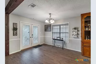 906 Mead Road, Victoria, TX 77904 - Photo 8