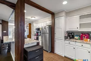 906 Mead Rd, Victoria, TX 77904 - Photo 12