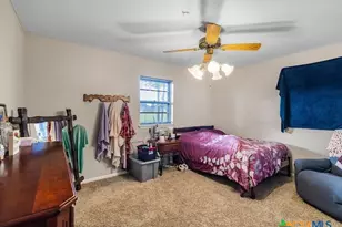 906 Mead Rd, Victoria, TX 77904 - Photo 26