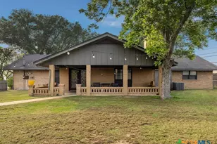 906 Mead Rd, Victoria, TX 77904 - Photo 4