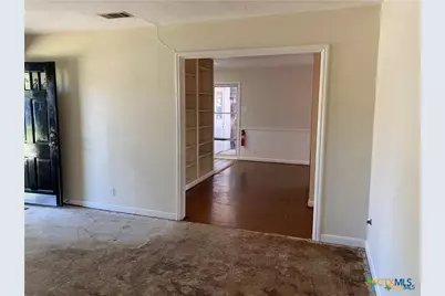 413 E Walker Avenue, Temple, TX 76501 - Photo 4