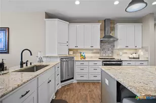 863 Primrose Path, Canyon Lake, TX 78133 - Photo 8