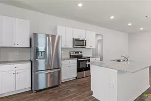 1609 Chianti Pass, New Braunfels, TX 78130 - Photo 4
