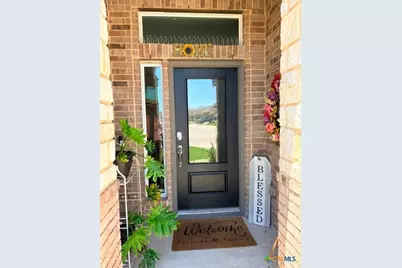 8942 Rancher Place, Seguin, TX 78155 - Photo 6