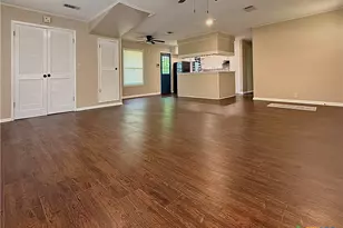 3510 Morningside St, Victoria, TX 77901 - Photo 4