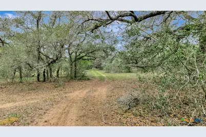 16297 State Highway 111, Yoakum, TX 77995 - Photo 32