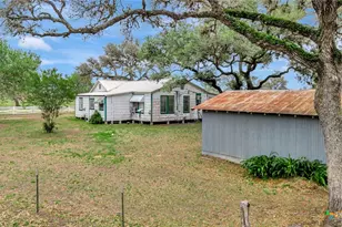16297 State Hwy 111, Yoakum, TX 77995 - Photo 20
