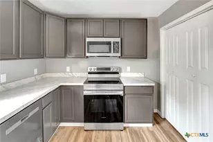 2005 Navidad St, Victoria, TX 77901 - Photo 14