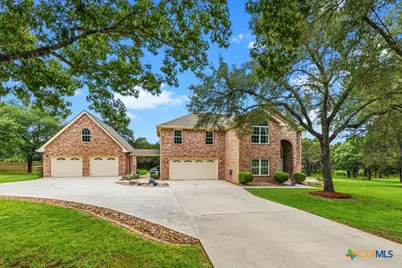 51 Hunters Point Drive, New Braunfels, TX 78132 - Photo 4
