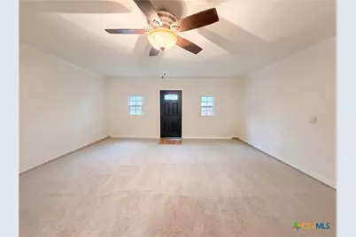 203 W Hogan Drive, Copperas Cove, TX 76522 - Photo 10