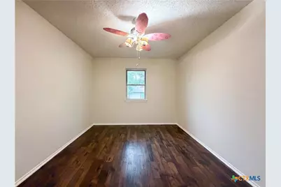 203 W Hogan Drive, Copperas Cove, TX 76522 - Photo 12