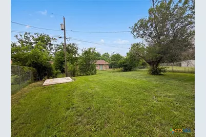203 W Hogan Drive, Copperas Cove, TX 76522 - Photo 16