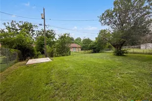 203 W Hogan Dr, Copperas Cove, TX 76522 - Photo 16