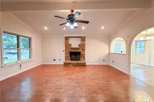 203 W Hogan Dr, Copperas Cove, TX 76522 - Photo 8