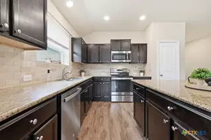 3157 Pinecone Cove, New Braunfels, TX 78130 - Photo 10
