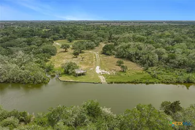 3042 County Road 452, Palacios, TX 77465 - Photo 4
