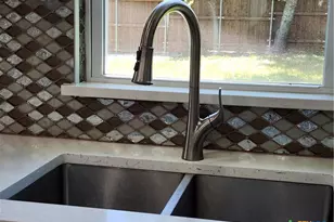 209 W Victory Ave, Temple, TX 76501 - Photo 6