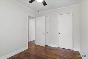 1605 E Mistletoe Ave, Victoria, TX 77901 - Photo 14