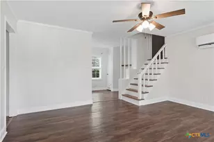 1605 E Mistletoe Ave, Victoria, TX 77901 - Photo 4