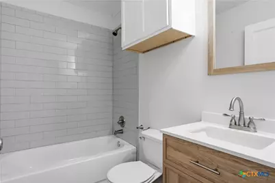 1605 E Mistletoe Avenue, Victoria, TX 77901 - Photo 16