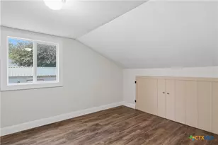 1605 E Mistletoe Ave, Victoria, TX 77901 - Photo 10