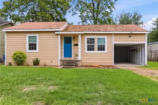 1605 E Mistletoe Ave, Victoria, TX 77901 - Photo 1