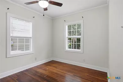 1605 E Mistletoe Avenue, Victoria, TX 77901 - Photo 14