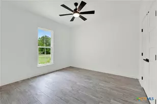 110 Lake Village Rd, Seguin, TX 78155 - Photo 30