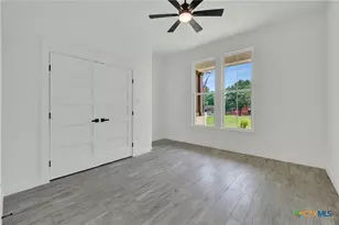 110 Lake Village Rd, Seguin, TX 78155 - Photo 32