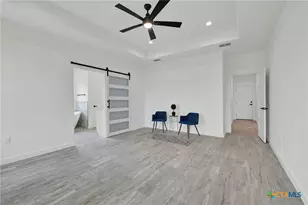 110 Lake Village Rd, Seguin, TX 78155 - Photo 22