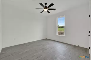 110 Lake Village Rd, Seguin, TX 78155 - Photo 36