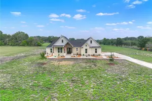 110 Lake Village Rd, Seguin, TX 78155 - Photo 8