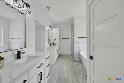 110 Lake Village Road, Seguin, TX 78155 - Photo 22