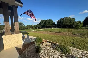 110 Lake Village Rd, Seguin, TX 78155 - Photo 4