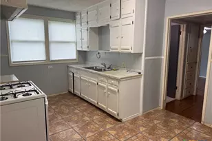 1604 E Mistletoe Ave, Victoria, TX 77901 - Photo 6