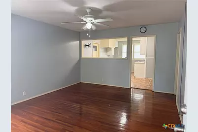 1604 E Mistletoe Avenue, Victoria, TX 77901 - Photo 2
