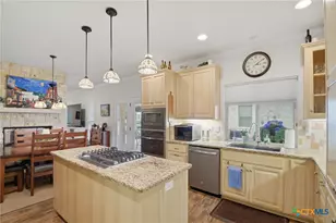 1454 Janets Way, New Braunfels, TX 78130 - Photo 14