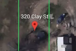 320 Clay St, Seguin, TX 78155 - Photo 1