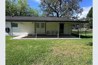 1214 Macarthur, Cuero, TX 77954 - Photo 18