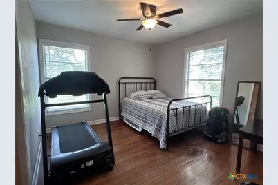 1214 Macarthur, Cuero, TX 77954 - Photo 4