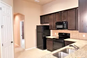 1033 Carolyn Cove, New Braunfels, TX 78130 - Photo 8