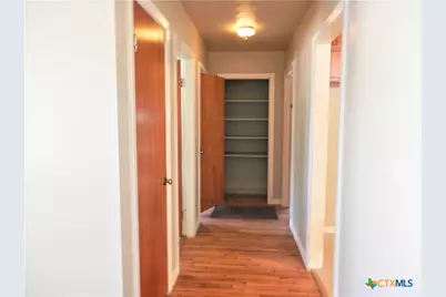 555 N Union Avenue, New Braunfels, TX 78130 - Photo 20