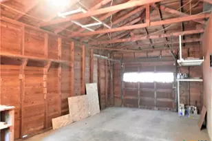 555 N Union Ave, New Braunfels, TX 78130 - Photo 24