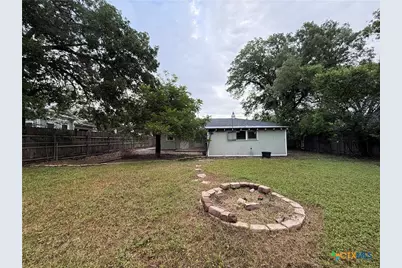 555 N Union Avenue, New Braunfels, TX 78130 - Photo 20