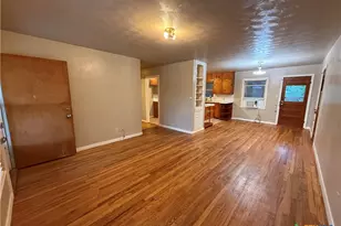 555 N Union Ave, New Braunfels, TX 78130 - Photo 2