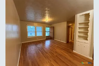 555 N Union Avenue, New Braunfels, TX 78130 - Photo 8