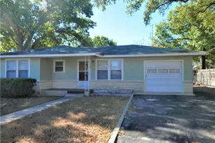 555 N Union Ave, New Braunfels, TX 78130 - Photo 1