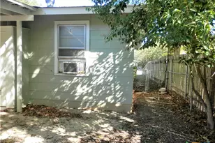 555 N Union Ave, New Braunfels, TX 78130 - Photo 32
