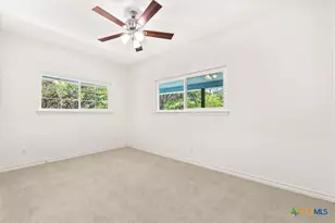 25887 Lewis Ranch Rd, New Braunfels, TX 78132 - Photo 26