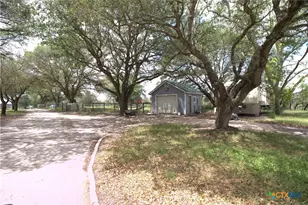 3371 Rathkamp Dreyer Rd, Yoakum, TX 77995 - Photo 2